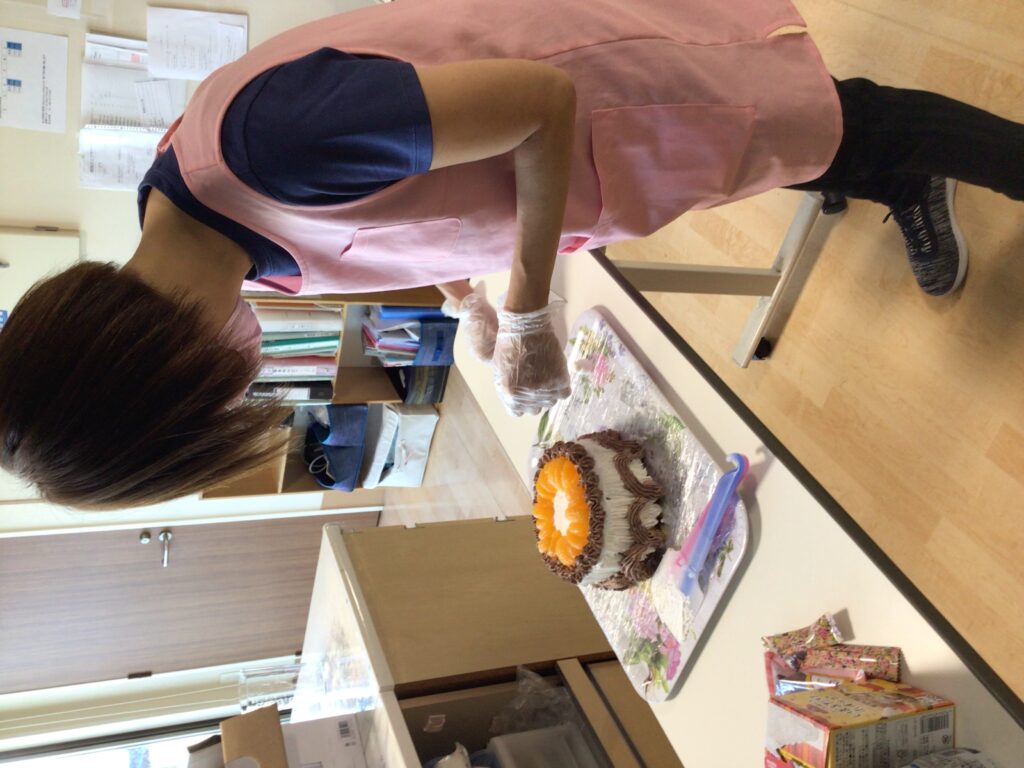 【あやめ】10月の誕生日会