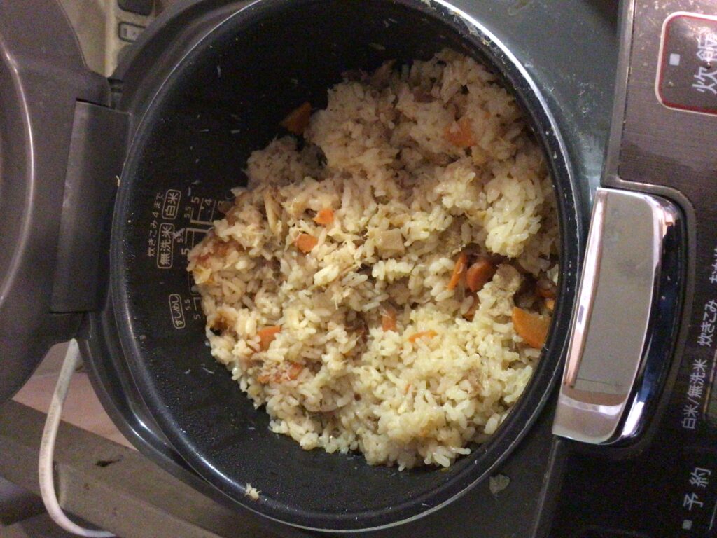 ご飯混ぜ混ぜ、おやつにどら焼き